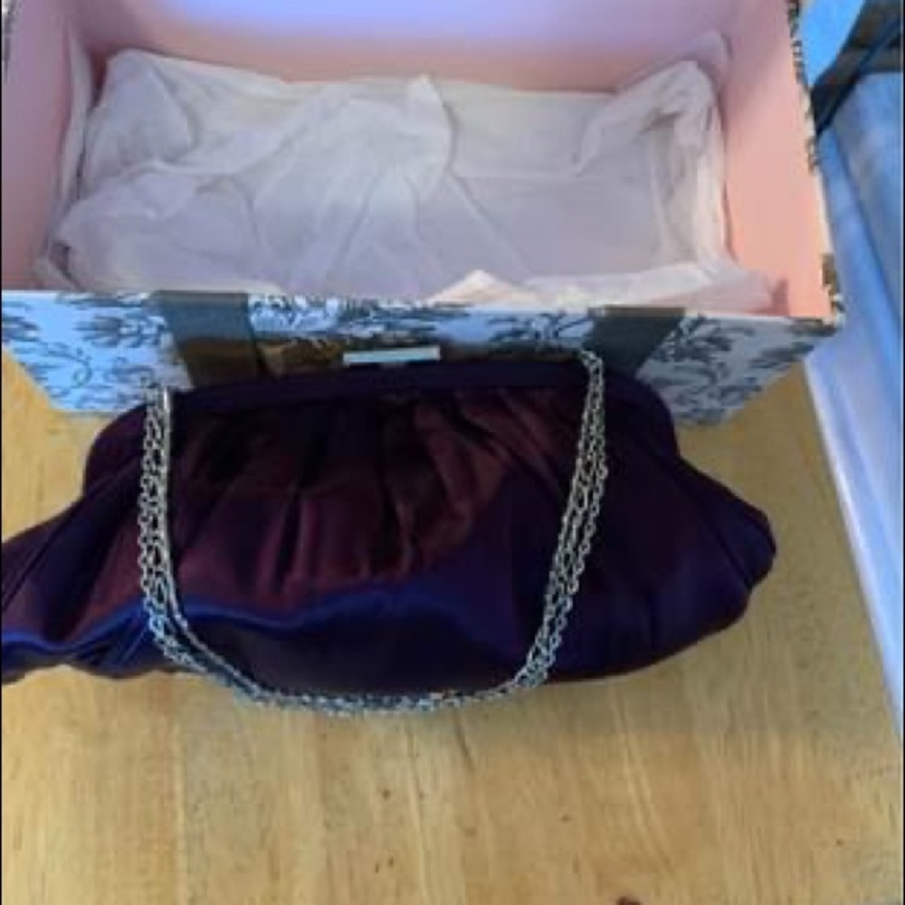 Sal’s Fifth Avenue clutch purse